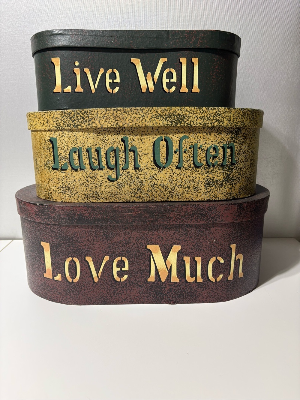 Primitive Vintage-style Oval Nesting Boxes